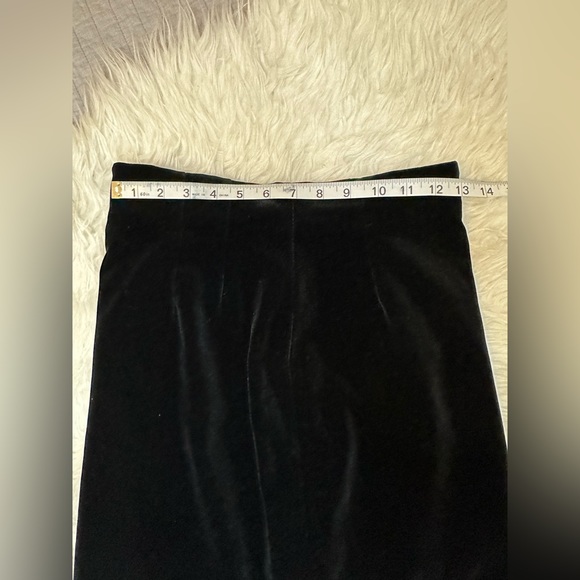 Vintage Banana Republic Velvet Skirt - Picture 7 of 7